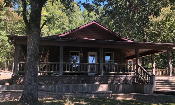 Board Camp House | Great little hideaway in the woods !