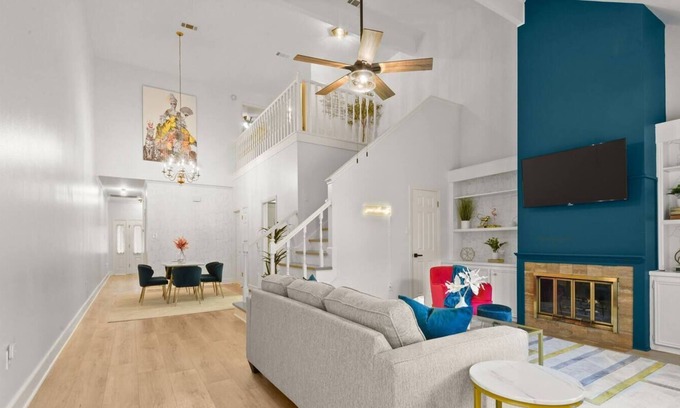 Mid City South House | Great Location|Stunning Design|Garage|Safe|Gated