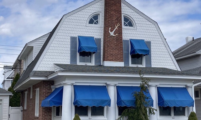 Margate City House | Great Location. Walk to the beach, shops and restaurants