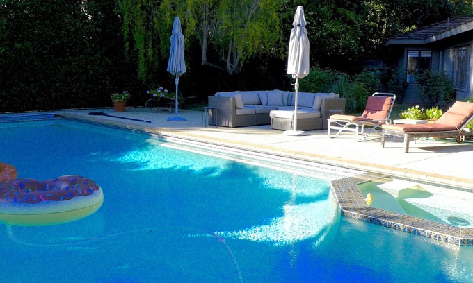 Leland Manor House | Great location with pool, hot tub and huge yard