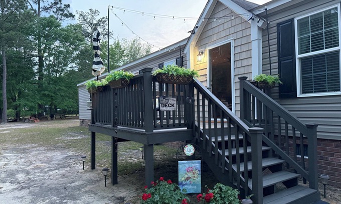 Hamlet House | Great property for contract healthcare workers!