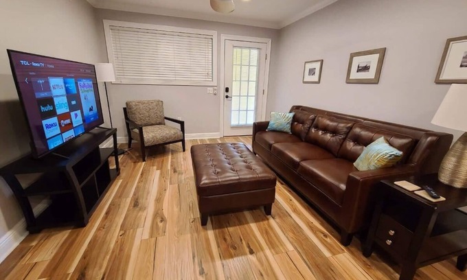 Highlands - Perkins Apartment | Great Spot near LSU and Mike the tiger
