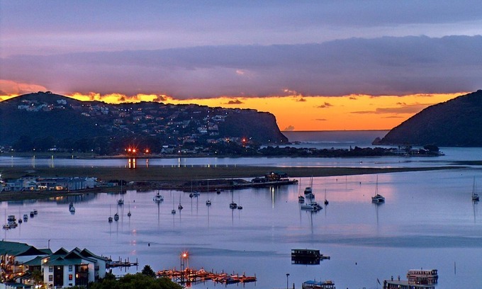 Knysna Cottage | Great Views 120m from beach, No 1 Holiday Destination in South Africa