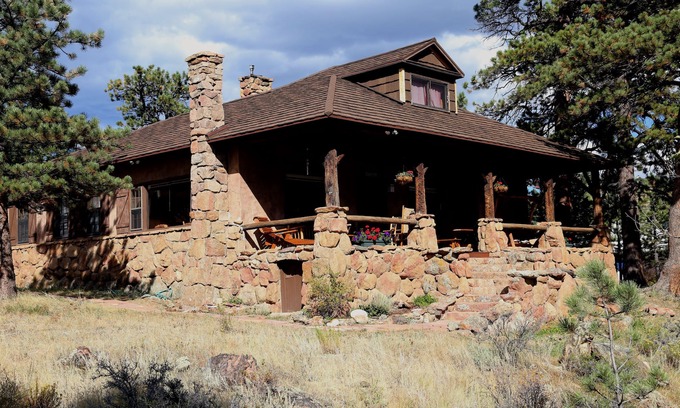 Estes Park House | Great Views-Walk To Town: Family Gatherings, Reunions. Retreats