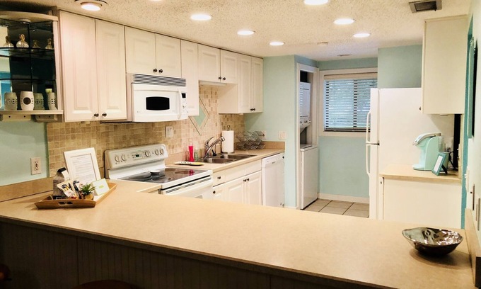 Winter Park Condo | Greatest location! Condo with private yard!