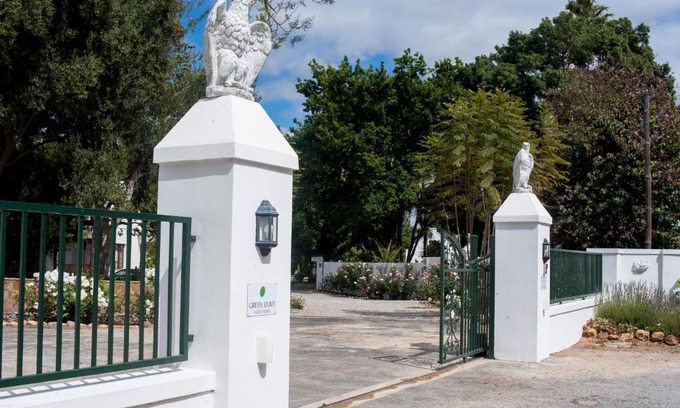 Robertson House | Green Olive Guesthouse