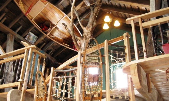 Amherst Cottage | Green, unique, comfortable, open loft cabin