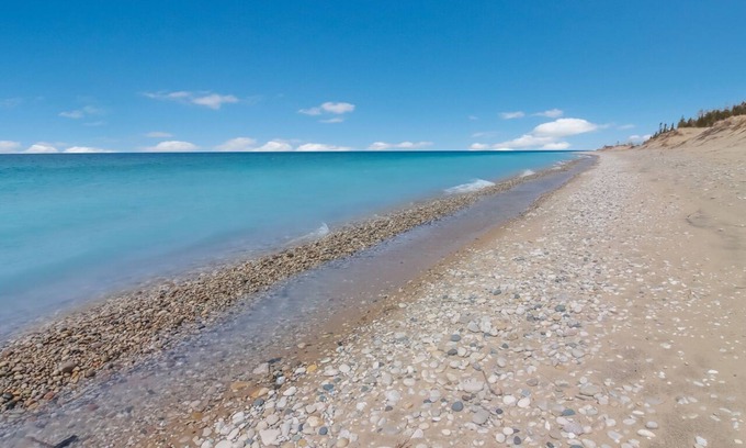 Frankfort House | Griners Life Saving$ Station on Lake Michigan w/Private Beach, Pet-Friendly