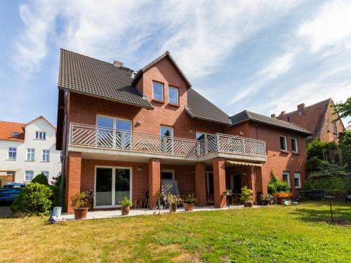 Bergen auf Ruegen Apartment | Großzügige Ferienwohnung im Haus 'Anno 2000'