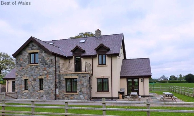 Holywell House | Groesfaen Bach in the beautiful Caerwys