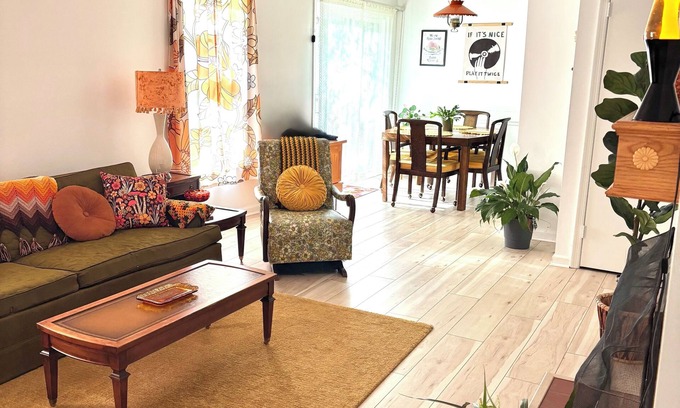 Durham House | Groovy stay in Durham!