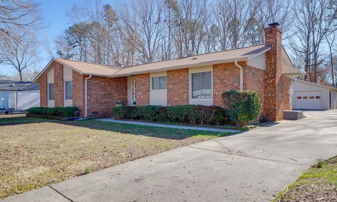 Durham House | Group-Friendly Durham Home 6 Mi to Duke University