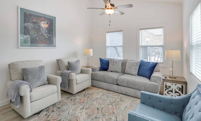 Fayetteville House | Group Getaway: Lakefront Retreat in Fayetteville!