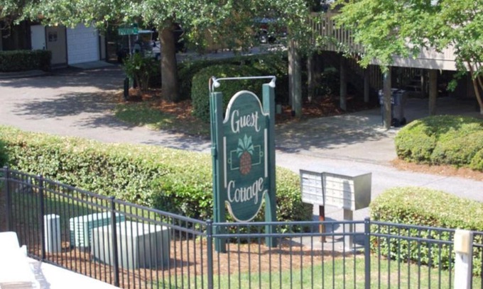 Myrtle Beach House | Guest Cottage 8G