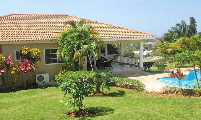 Urbanizacion Tavarez Villa | Guest-friendly central complex, 8 bedrooms, 2 pools, tennis/basket/soccer courts