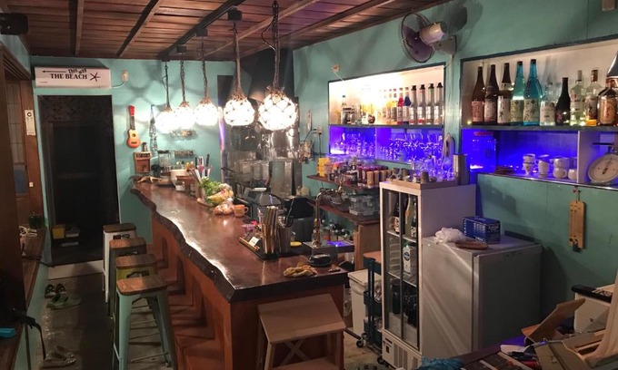 Mihama House | Guest house & Bar Diamond Head