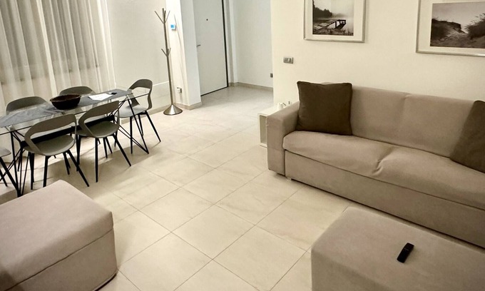 Piacenza Apartment | Guest House elegant and modern apartment max 7 people for work or vacation