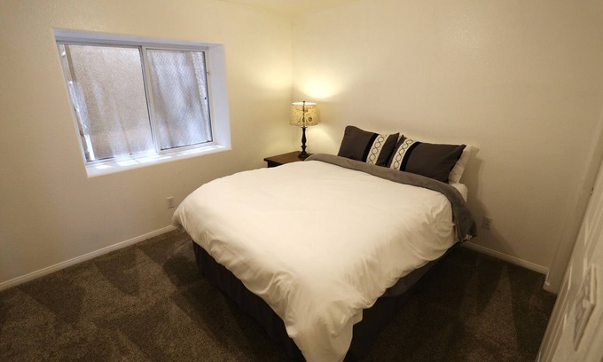 Boulder City House | Guest house in Boulder City, NV -Close to the Hoover Dam and Historical downtown