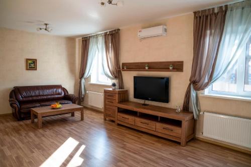 Dniprovs'kyi District Apartment | Guest house Kiev forest