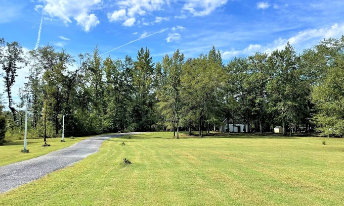 Hortense House | GuestHouse In Waverly Forest