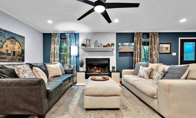 Waco House | Guesthouse with a Game Room! 17 min to Silos!