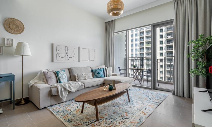Dubai Apartment | GuestReady - Chic accents in Dubai Hills
