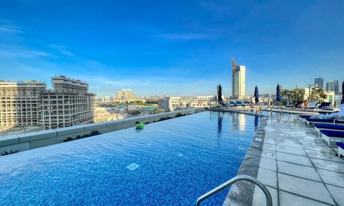 Dubai Internet City Apartment | GuestReady - Sea view apt overlooking The Palm