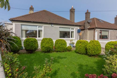 Dublin House | GuestReady - Tranquil Retreat in Kimmage