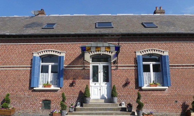 Guillemont House | Guillemont Halt