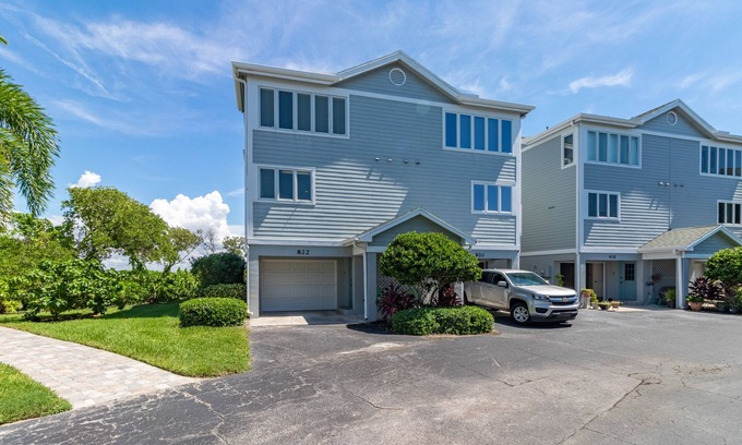 Whitney Beach House | Gulf Coast Elegance–Cedars East with Bay Views, Tennis & Pool Unit 822 by RVA