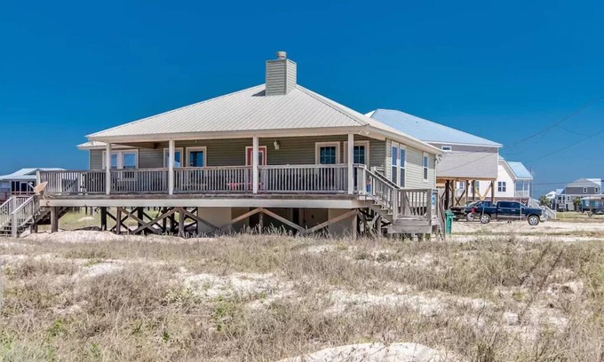 Dauphin Island House | Gulf Front! 2 Master Suites- Steps Away from the Beach!