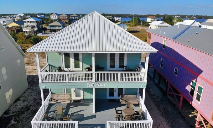 Gulf Shores House | 🏓 Gulf Winds Duplex | Pickleball, Pool + 2 Kitchens | Walk to Beach 🐾