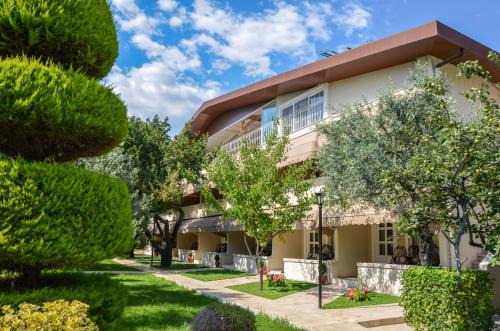 Kucukkuyu Hotel | Gurel Garden House