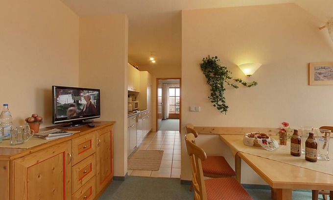 Bad Birnbach Apartment | "Gutshof-Suite" mit Balkon | Stilvoll eingerichtetes Appartement