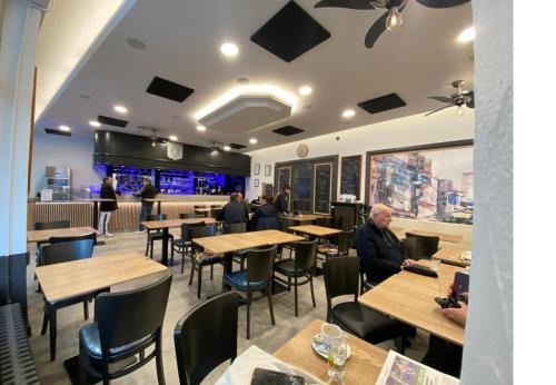 Meximieux Hotel | Hôtel Brasserie Le Lion d'Or