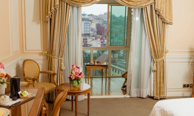 Antananarivo Avaradrano Hotel | Hôtel Colbert Palace
