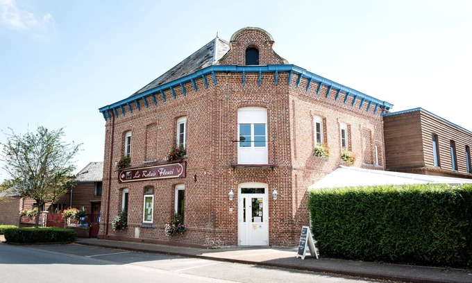 Vervins Hotel | Hôtel Le Relais Fleuri