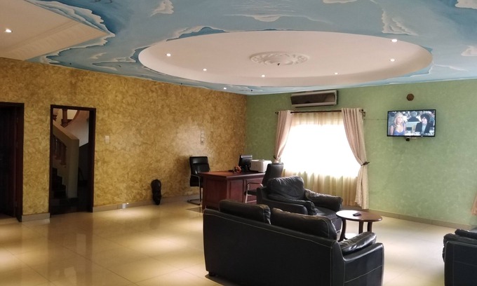 Abomey Hotel | Hôtels bois vert