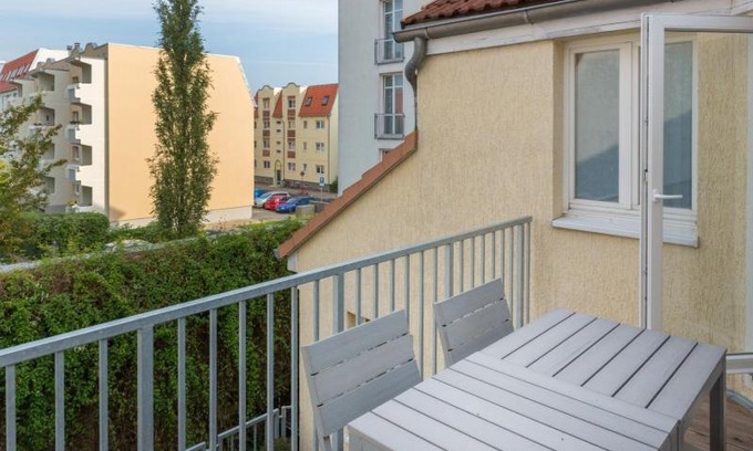 Innenstadt Apartment | H&H Apartments im Herzen der Stadt in der Lange Strasse geräumig ruhig mit Küche und Esstisch