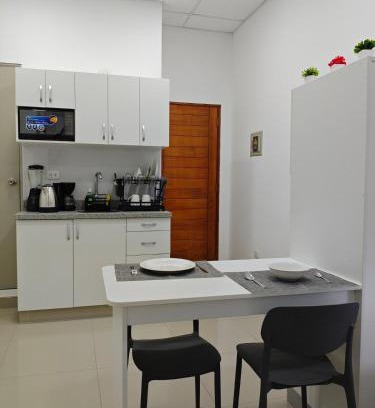 Piura Apartment | Habitacion con entrada independiente en centro Piura