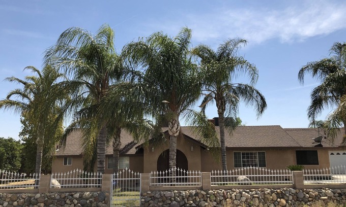 Bakersfield House | HaciendaElOasis