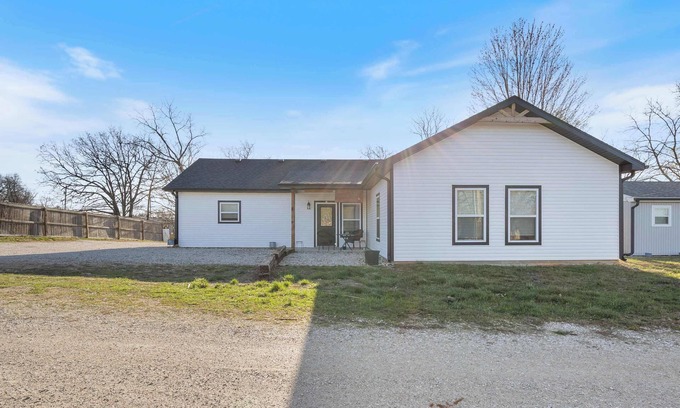 Linn Creek Apartment | Hackberry Hideaway - Osage Beach