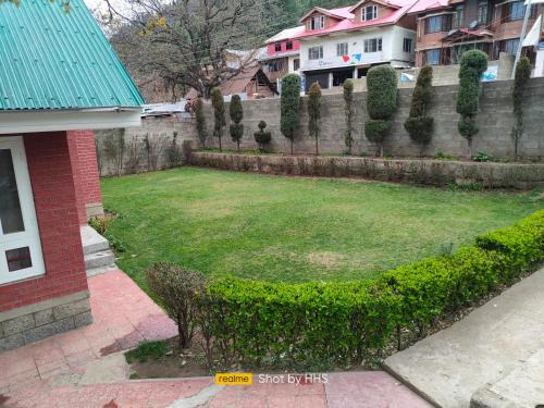 Pahalgam House | Hakeem Homestay