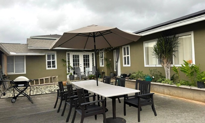 Kahalu u House | Hale Koolau 2-bedroom house with WiFi, W/D and AC in lovely Kaneohe 30days