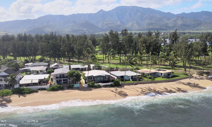 Haleiwa House | Haleiwa Waterfront House