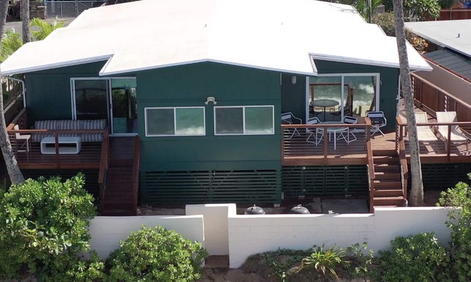 Haleiwa House | Haleiwa Waterfront House