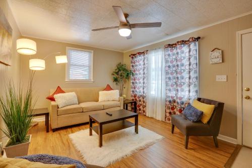 Hinesville House | Half-Mi to Dtwn Hinesville Family Home with Yard!