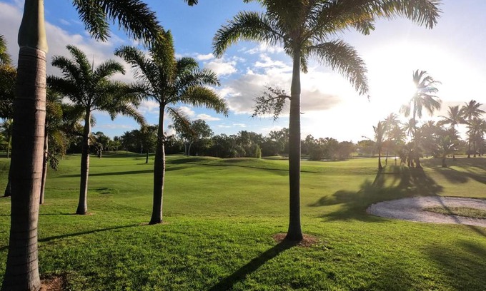 Haliday Bay Resort | Halliday Bay Resort