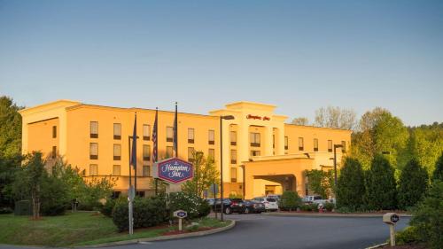 Brattleboro Hotel | Hampton by Hilton Brattleboro