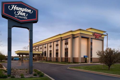 Appleton Hotel | Hampton Inn Appleton-Fox River Mall Area